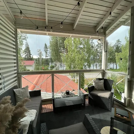 Aka - Spacious Townhouse End By The