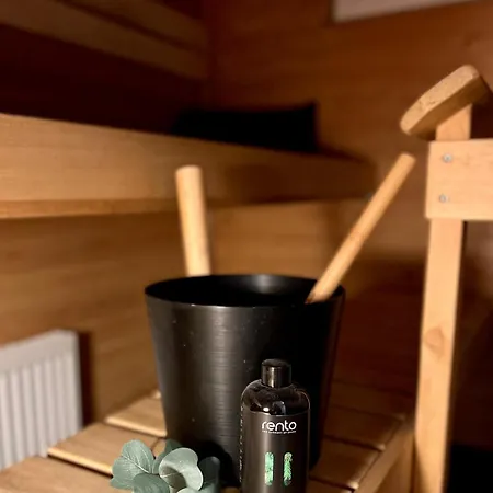 Aka - Spacious Townhouse End By The * Λάχτι