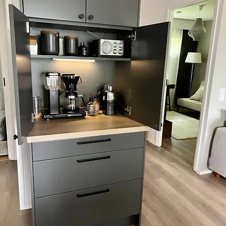 Διαμέρισμα Aka - Spacious Townhouse End By The