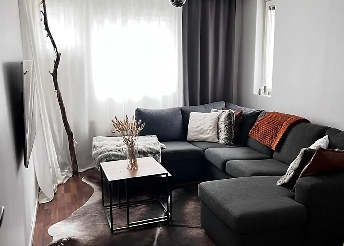 Appartamento Aka - Spacious Townhouse End By The Lahti